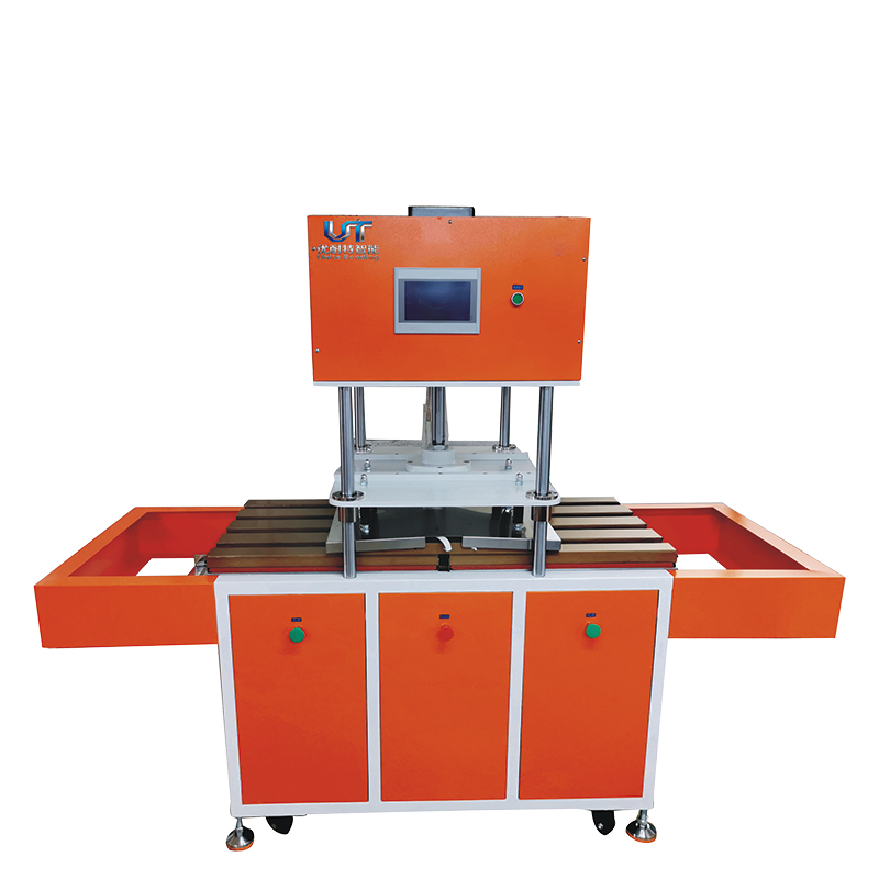Specialized equipment for curing and molding trousers